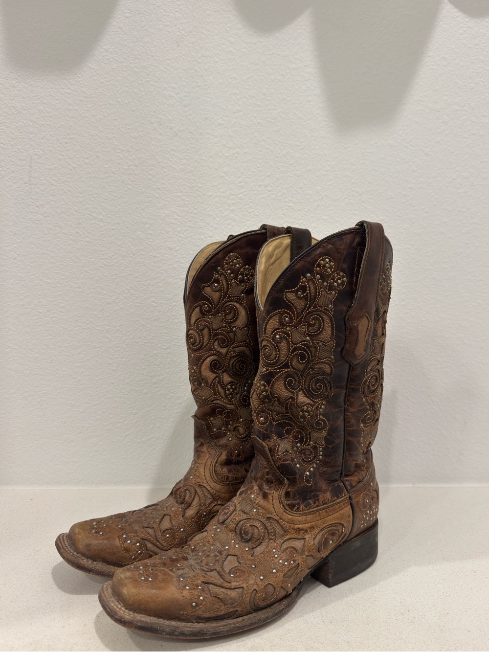 Corral Brown Embroidered Studded Western Boots